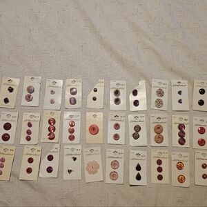 Lot of 30 Vintage Streamline Sewing Buttons Button Cards.